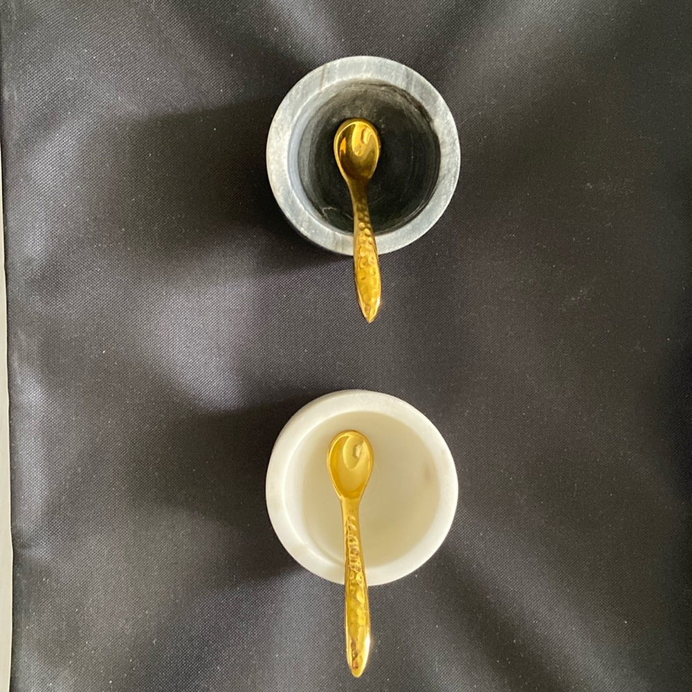 Hudson Grace marble salt and pepper cellar with demitasse spoons